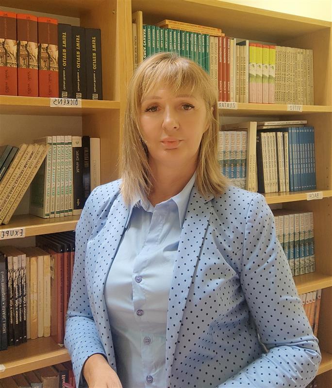 Mirjana Vukšinić, dipl. knjižničar 