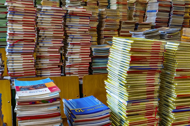 books-2547179_640